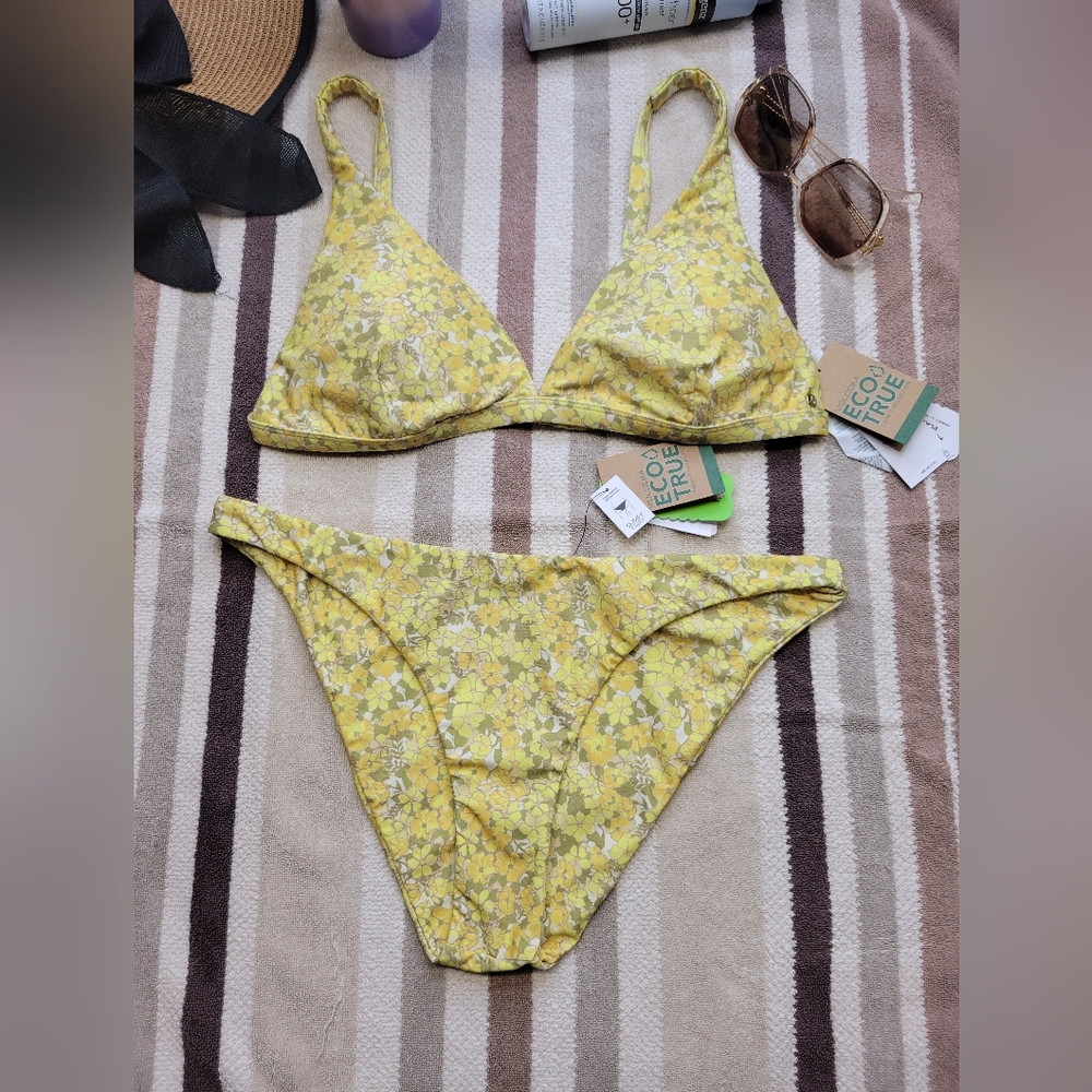 VOLCOM Yellow Floral bikini set